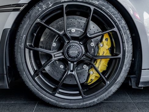 Certified 2022 Porsche 911 GT3 RWD image 11