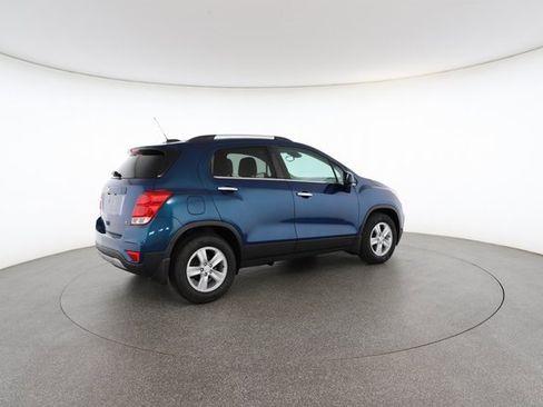 Used 2019 Chevrolet Trax LT w/ LT Convenience Package image 19