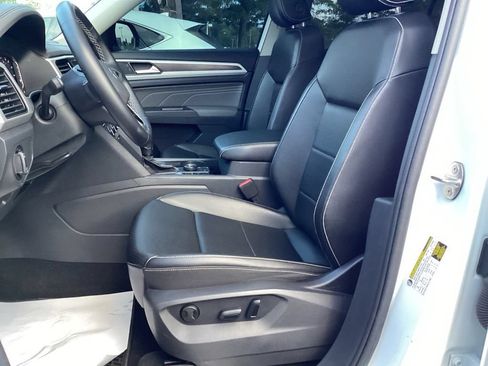 Used 2022 Volkswagen Atlas SE w/ Panoramic Sunroof Package AWD/4WD image 13