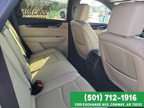 Used 2018 Cadillac XT5 Luxury w/ Driver Awareness Package image 27
