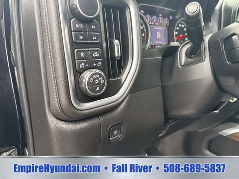 Used 2019 Chevrolet Silverado 1500 High Country w/ Safety Package II AWD/4WD image 21