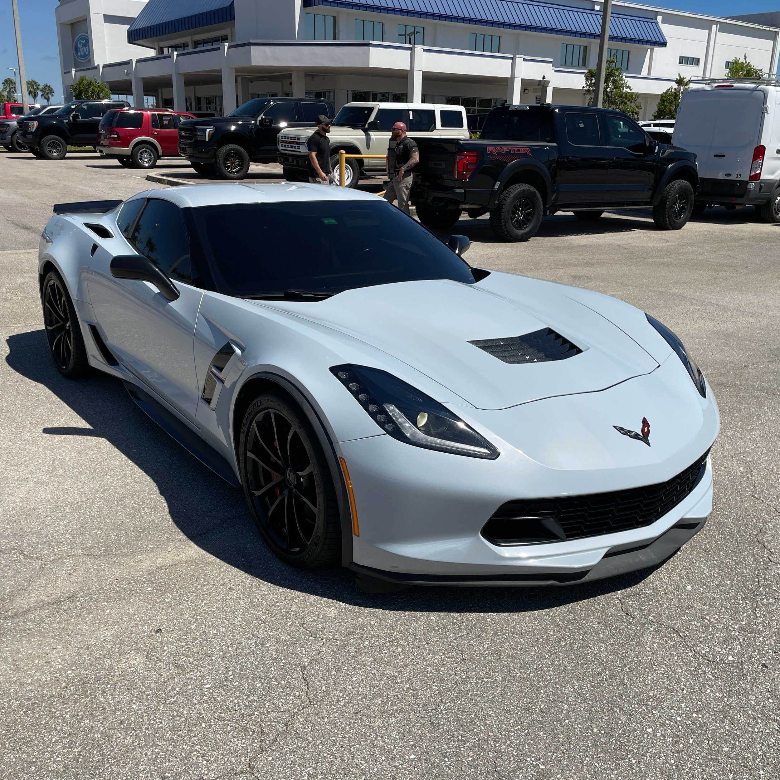 Used 2019 Chevrolet Corvette Grand Sport w/ Carbon Flash Badge Package RWD image 13