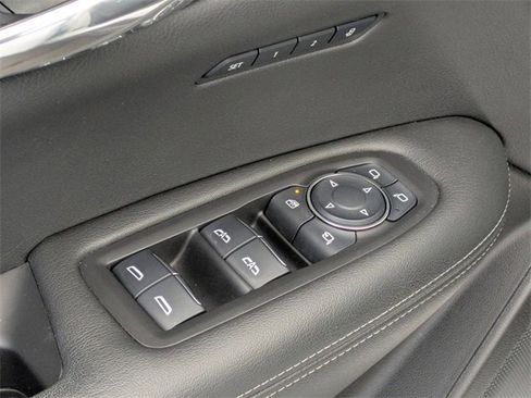 Used 2023 Cadillac XT6 Luxury image 13