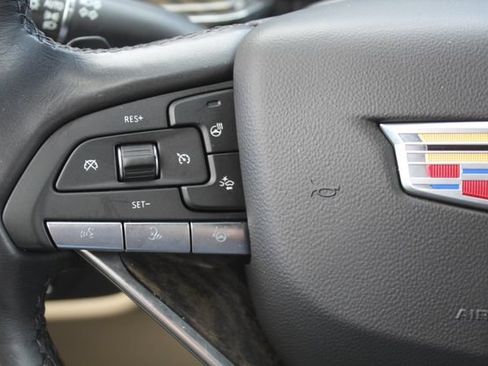 Used 2024 Cadillac Escalade Premium Luxury w/ Performance Package AWD/4WD image 25