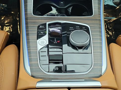 Used 2025 BMW X5 sDrive40i w/ Premium Package RWD image 20