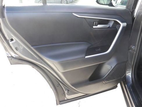 Used 2025 Toyota RAV4 XLE image 13