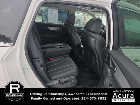 Used 2025 Acura MDX SH-AWD image 11