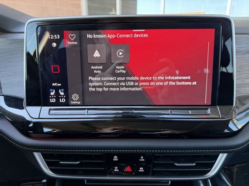 Used 2024 Volkswagen Atlas SEL Premium R-Line image 21