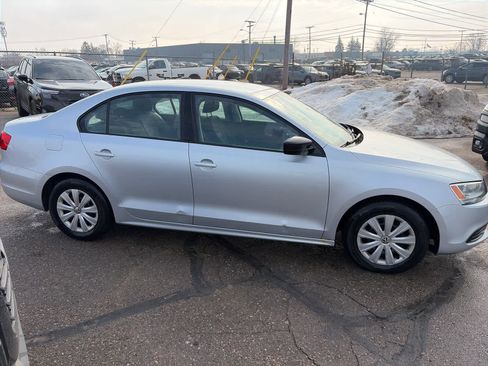 Used 2014 Volkswagen Jetta S image 5