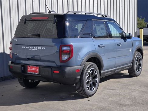 New 2025 Ford Bronco Sport Outer Banks image 7