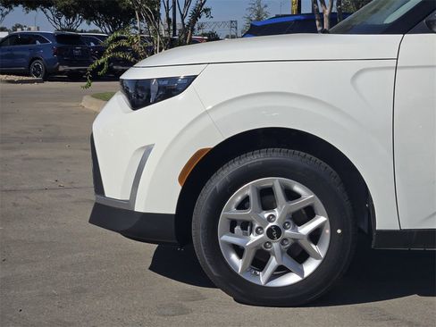 New 2025 Kia Soul S image 5