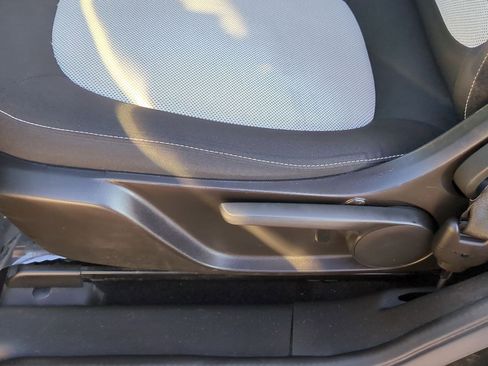 Used 2018 smart fortwo electric drive image 19