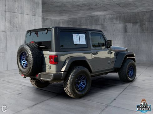Used 2022 Jeep Wrangler Sport AWD/4WD image 6