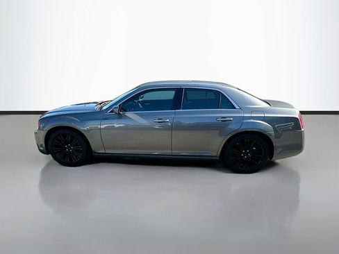 Used 2012 Chrysler 300 S RWD image 9