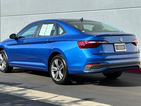 Used 2024 Volkswagen Jetta SE image 6
