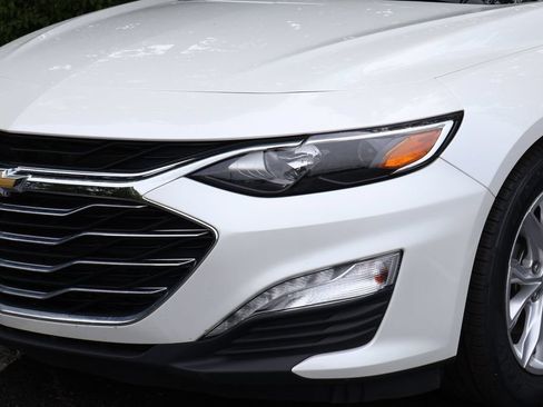 Certified 2019 Chevrolet Malibu LT w/ Driver Confidence Package II FWD image 3