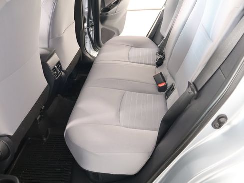 Used 2025 Toyota Corolla Cross AWD Hybrid image 11