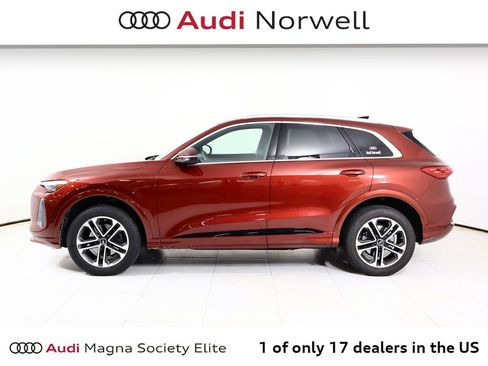 Used 2025 Audi Q5 Premium Plus w/ Premium Plus AWD/4WD image 13