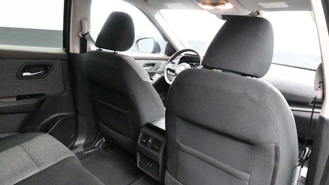 Used 2021 Nissan Rogue SV AWD/4WD image 15