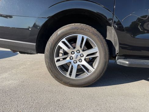 Used 2024 Ford Expedition Max Limited RWD image 9