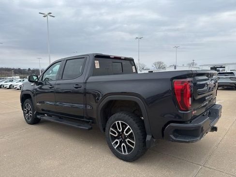 Used 2023 GMC Sierra 1500 AT4 w/ AT4 Preferred Package image 5