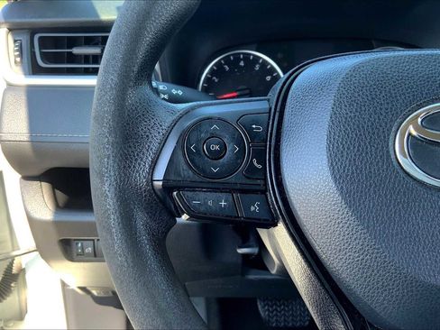 Used 2022 Toyota RAV4 XLE FWD image 23