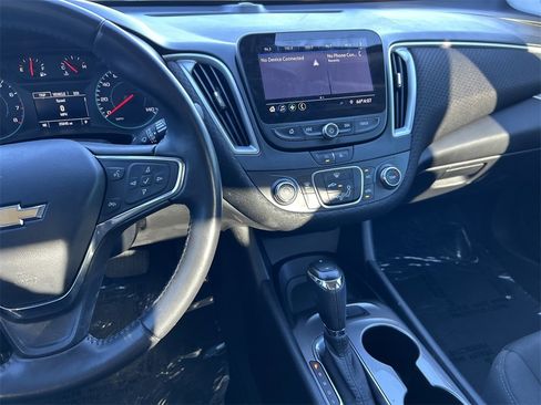 Used 2020 Chevrolet Malibu RS image 18