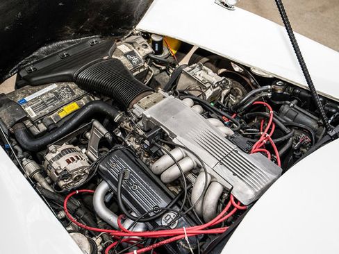 Used 1991 Chevrolet Corvette Coupe image 17