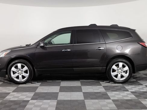 Used 2017 Chevrolet Traverse LT w/ True North Edition AWD/4WD image 3