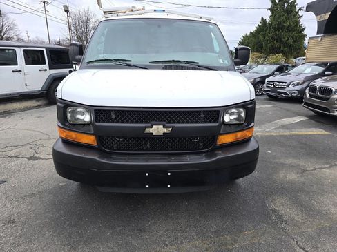 Used 2015 Chevrolet Express 2500 RWD image 8