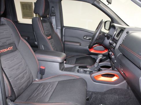 Used 2024 Nissan Frontier PRO-4X w/ Pro Convenience Package image 27