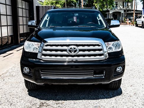 Used 2012 Toyota Sequoia Platinum image 2