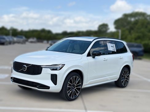 New 2026 Volvo XC90 B6 Ultra w/ Lounge Package AWD/4WD image 3