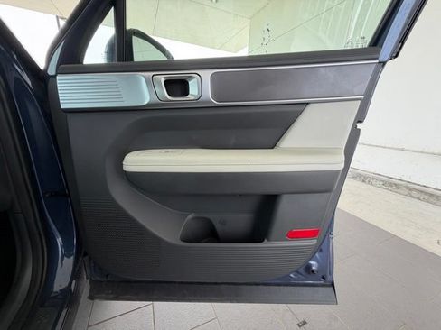 Used 2025 Hyundai Santa Fe SEL FWD image 40