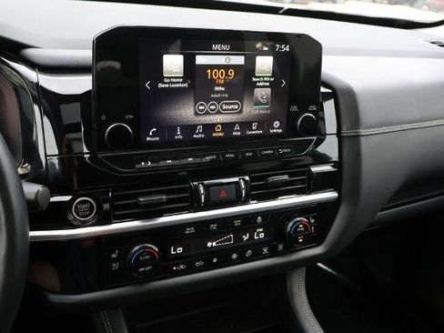 Certified 2023 Nissan Pathfinder Platinum AWD/4WD image 22