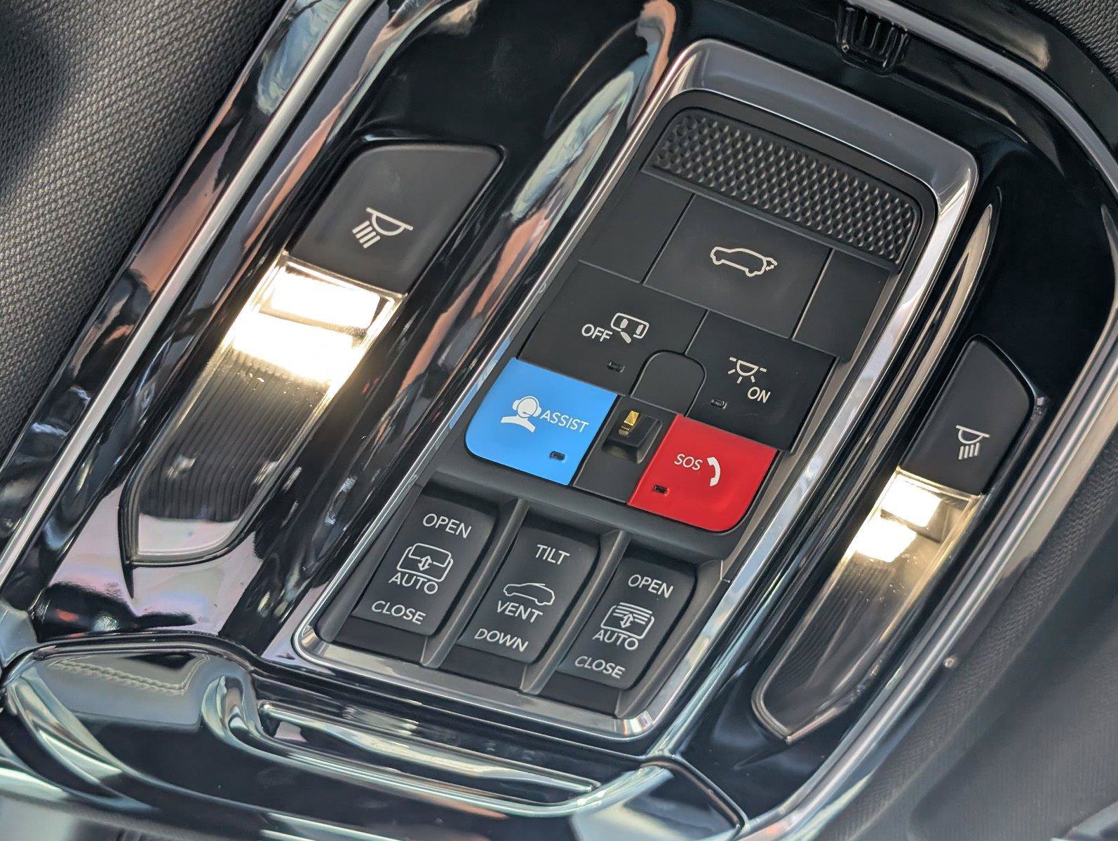 Used 2021 Jeep Grand Cherokee L Overland w/ Advanced Protech Group III AWD/4WD image 20