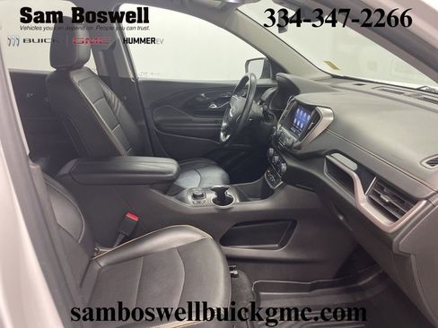 Used 2022 GMC Terrain AT4 image 30