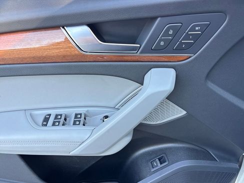 Used 2023 Audi Q5 2.0T Premium Plus w/ Premium Plus Package image 17