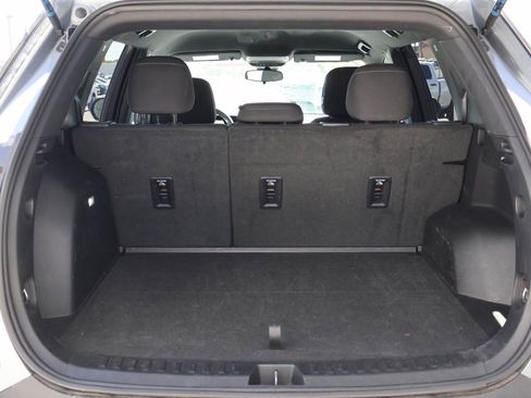 Used 2025 Chevrolet Equinox LT AWD/4WD image 11
