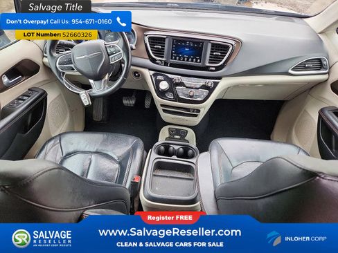 Used 2018 Chrysler Pacifica Touring-L FWD image 11