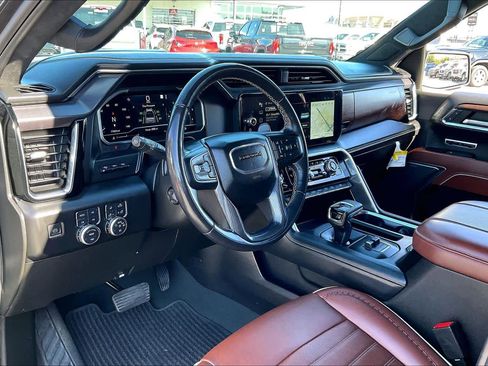 Used 2023 GMC Sierra 1500 Denali Ultimate image 17