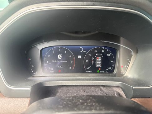 Used 2024 Honda Pilot Elite image 8