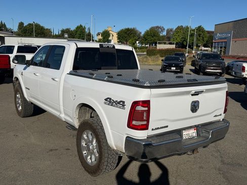 Used 2020 RAM 2500 Laramie AWD/4WD image 3