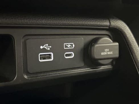 Used 2024 Honda Pilot TrailSport image 25