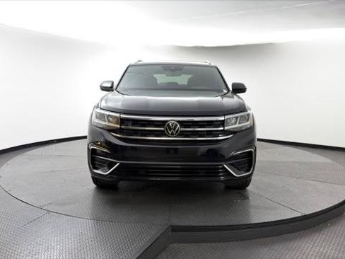 Used 2022 Volkswagen Atlas Cross Sport SEL R-Line AWD/4WD image 12