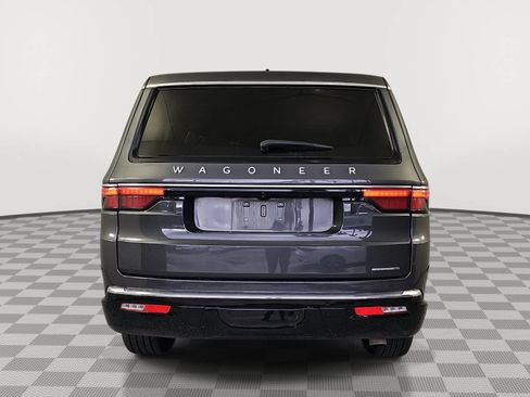 Used 2024 Jeep Wagoneer Series II w/ Flexible Seating Group RWD image 7