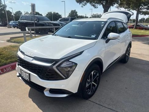 Used 2023 Kia Sportage EX AWD/4WD image 2