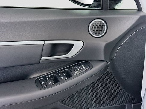 New 2026 Hyundai Sonata SEL FWD image 18