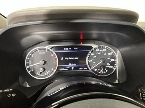 Used 2023 Nissan Rogue SV AWD/4WD image 17