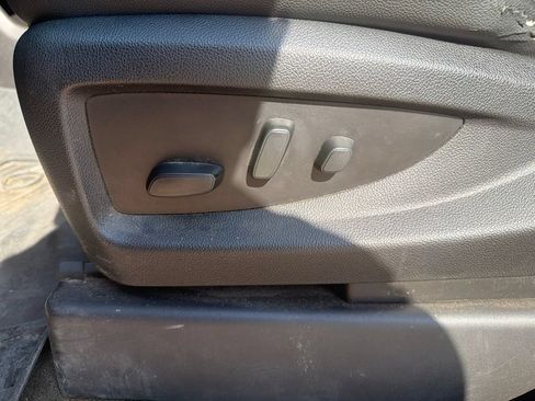 Used 2018 Chevrolet Tahoe Premier AWD/4WD image 10